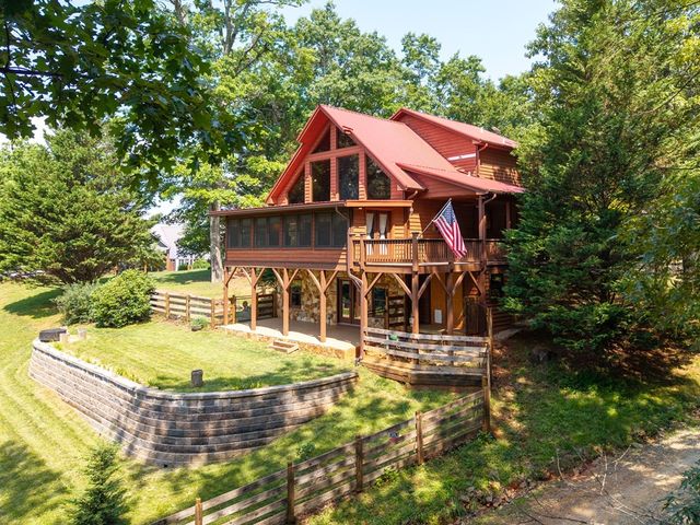 225 Skyland Trail, Murphy, NC 28906