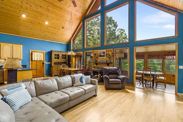 225 Skyland Trail, Murphy, NC 28906