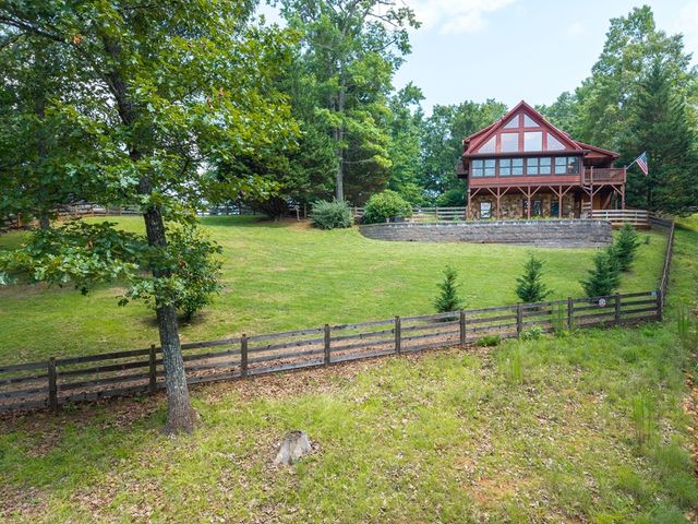 225 Skyland Trail, Murphy, NC 28906