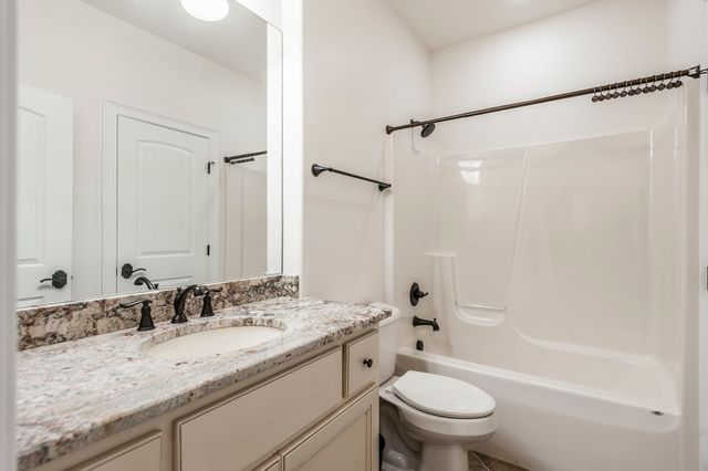 1009 Jarman Pvt Ln, Gallatin, TN 37066
