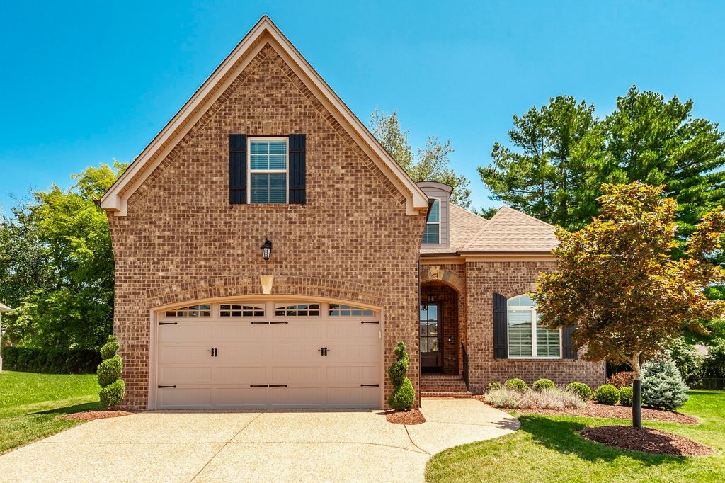 1009 Jarman Pvt Ln, Gallatin, TN 37066