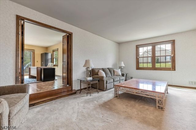 20 William Penn Rd, Warren Twp., NJ 07059