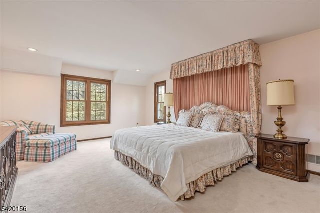 20 William Penn Rd, Warren Twp., NJ 07059