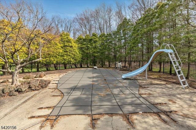 20 William Penn Rd, Warren Twp., NJ 07059