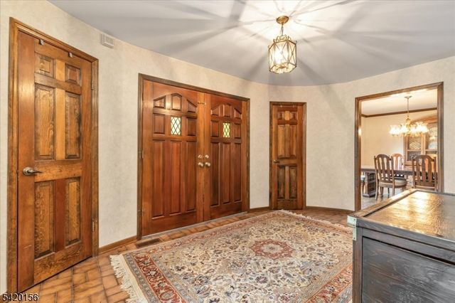 20 William Penn Rd, Warren Twp., NJ 07059