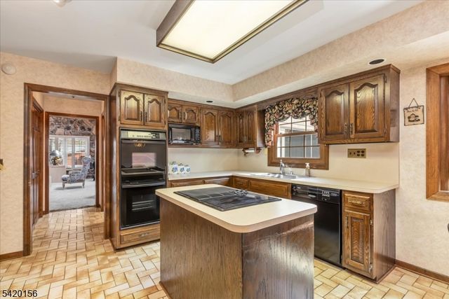 20 William Penn Rd, Warren Twp., NJ 07059