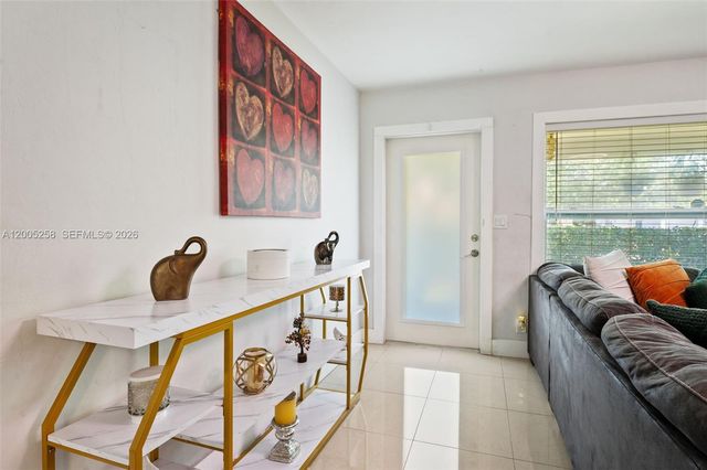 541 SW 38th Ave, Fort Lauderdale, FL 33312