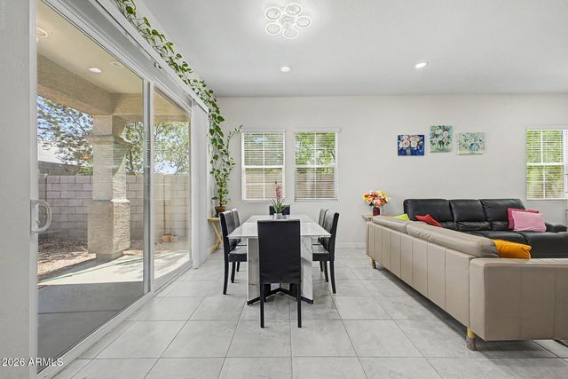 1541 S SENATE Street, Chandler, AZ 85286