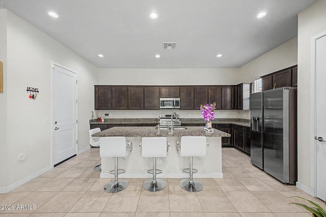 1541 S SENATE Street, Chandler, AZ 85286