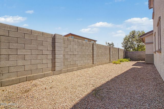 1541 S SENATE Street, Chandler, AZ 85286