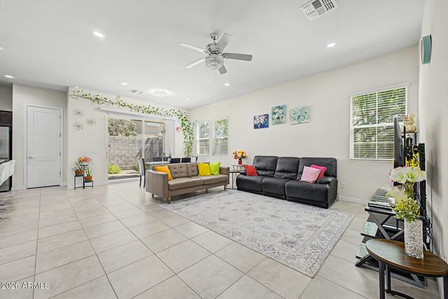1541 S SENATE Street, Chandler, AZ 85286