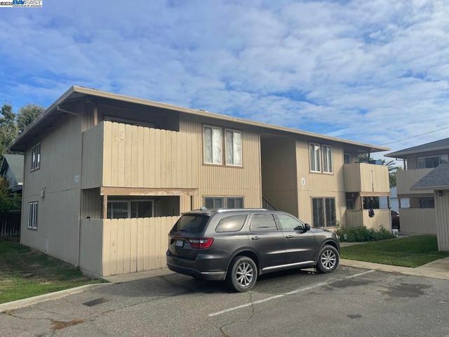 266 S Yolo St, Willows, CA 95988