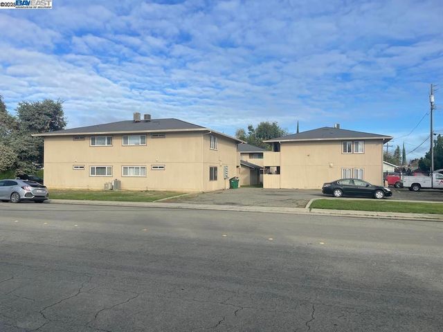 266 S Yolo St, Willows, CA 95988