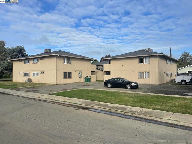 266 S Yolo St, Willows, CA 95988