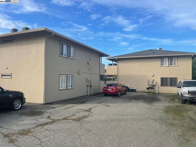 266 S Yolo St, Willows, CA 95988