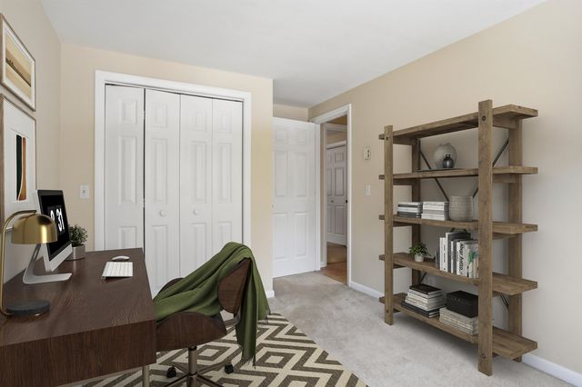 23 Old Stage Coach Rd Apt 8, Epping, NH 03042