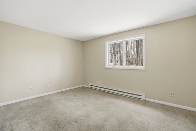 23 Old Stage Coach Rd Apt 8, Epping, NH 03042