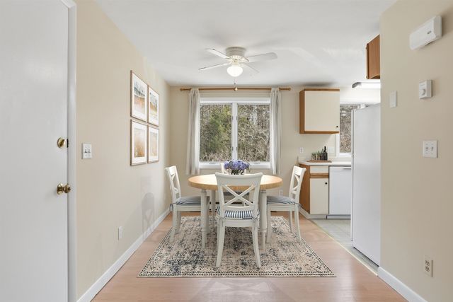 23 Old Stage Coach Rd Apt 8, Epping, NH 03042