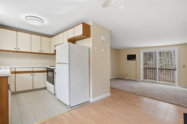 23 Old Stage Coach Rd Apt 8, Epping, NH 03042