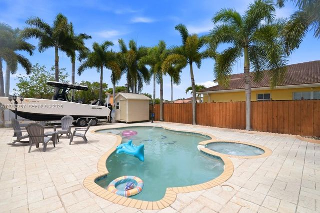 24174 SW 109th Path, Homestead, FL 33032