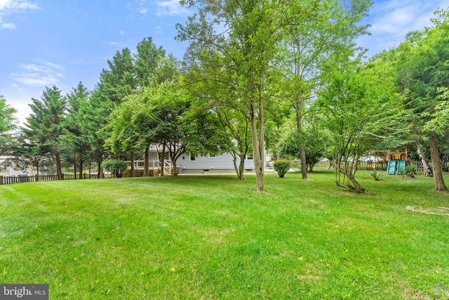 8000 SANDBURG CT, Dunn Loring, VA 22027