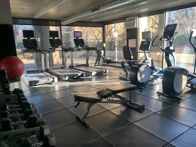 1960 N Lincoln Park West Avenue 2105, Chicago, IL 60614