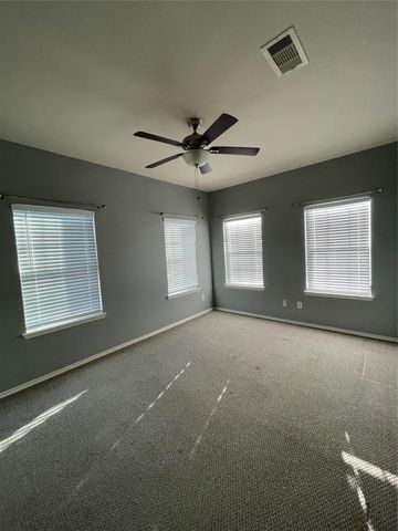 1901 Kemah Village Drive, Kemah, TX 77565