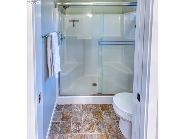 321 Nw PACIFIC HILLS Dr, Willamina, OR 97396