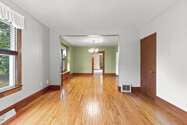 213 W MARQUETTE STREET, Appleton, WI 54911