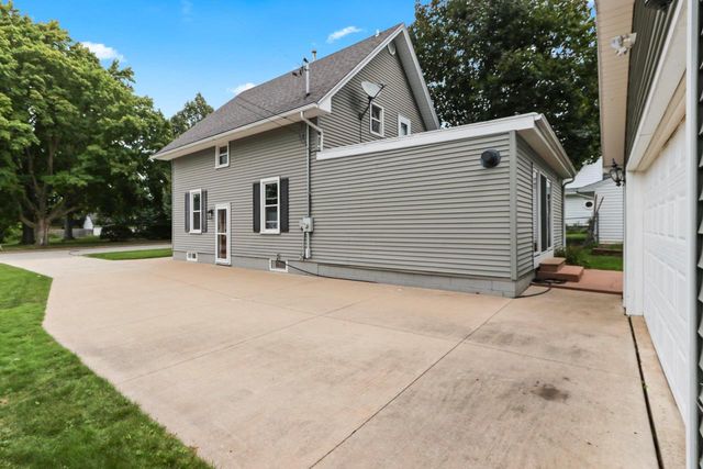 213 W MARQUETTE STREET, Appleton, WI 54911