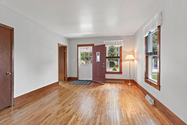 213 W MARQUETTE STREET, Appleton, WI 54911