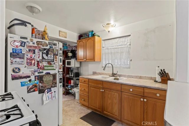 529 Pyramid Drive, Crestline, CA 92325