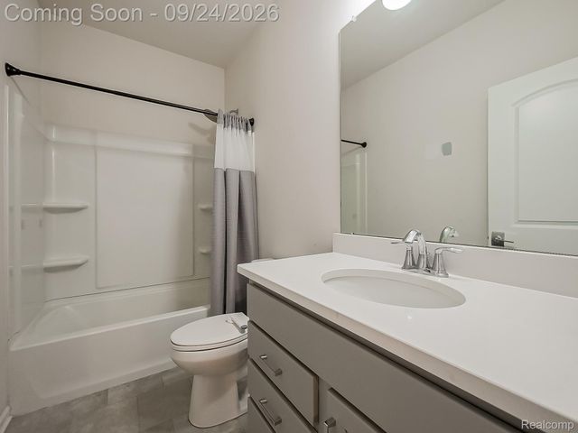 171 Coppice Way, White Lake Charter Township, MI 48386