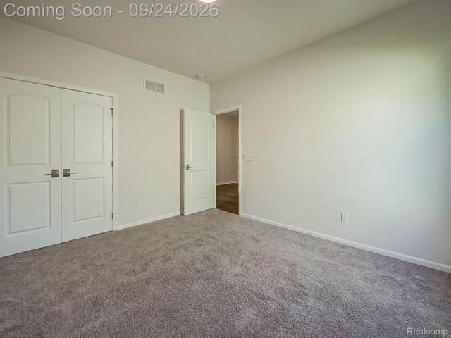 171 Coppice Way, White Lake Charter Township, MI 48386