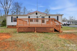 2862 Eagle Point Drive, Trinity, NC 27370
