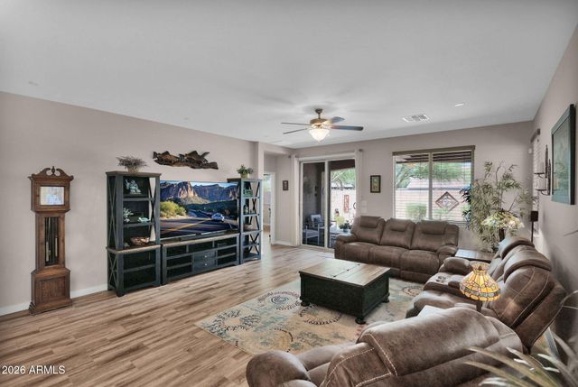 28203 N WELTON Place, San Tan Valley, AZ 85143
