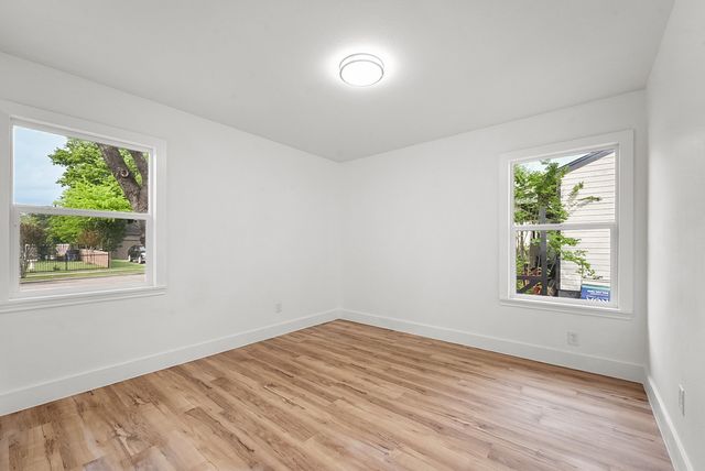 2114 Tisinger Avenue, Dallas, TX 75228