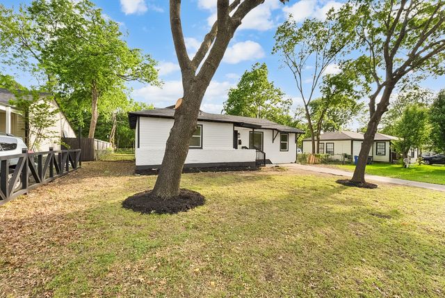 2114 Tisinger Avenue, Dallas, TX 75228