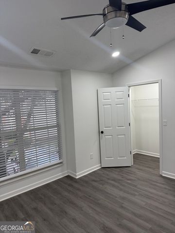 2860 Parkway Close, Lithonia, GA 30058