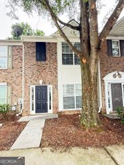 2860 Parkway Close, Lithonia, GA 30058