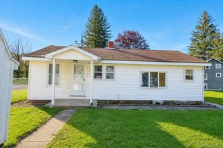 11 Irish Cape Road, Napanoch, NY 12458