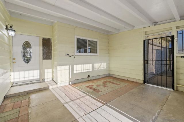 7514 Deville Dr, San Diego, CA 92114