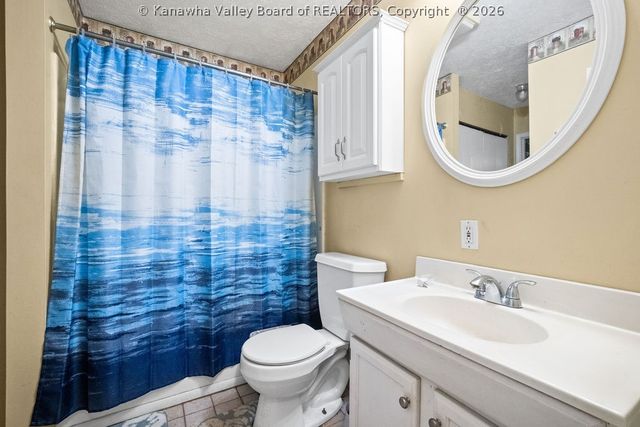 109 Woodside Terrace, Hurricane, WV 25526