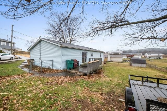 109 Woodside Terrace, Hurricane, WV 25526