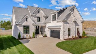 2037 WT Chandler Blvd #61, Gallatin, TN 37066