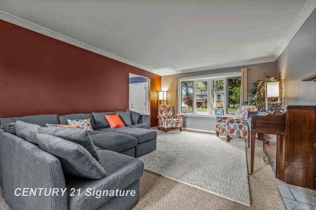 2870 E Nottingham Drive, Saginaw Twp, MI 48603