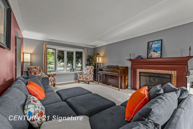 2870 E Nottingham Drive, Saginaw Twp, MI 48603