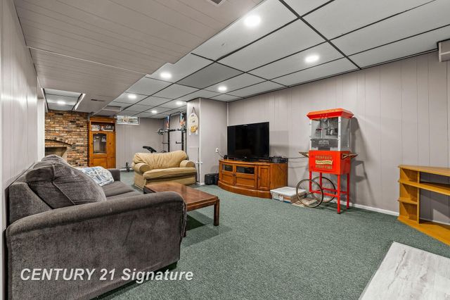 2870 E Nottingham Drive, Saginaw Twp, MI 48603