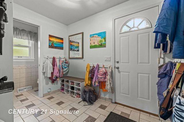 2870 E Nottingham Drive, Saginaw Twp, MI 48603