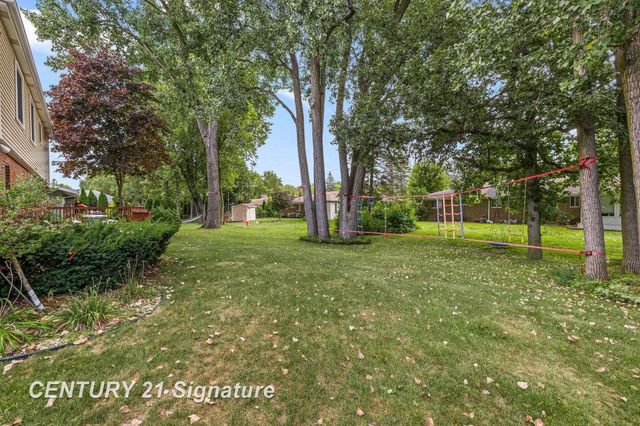 2870 E Nottingham Drive, Saginaw Twp, MI 48603